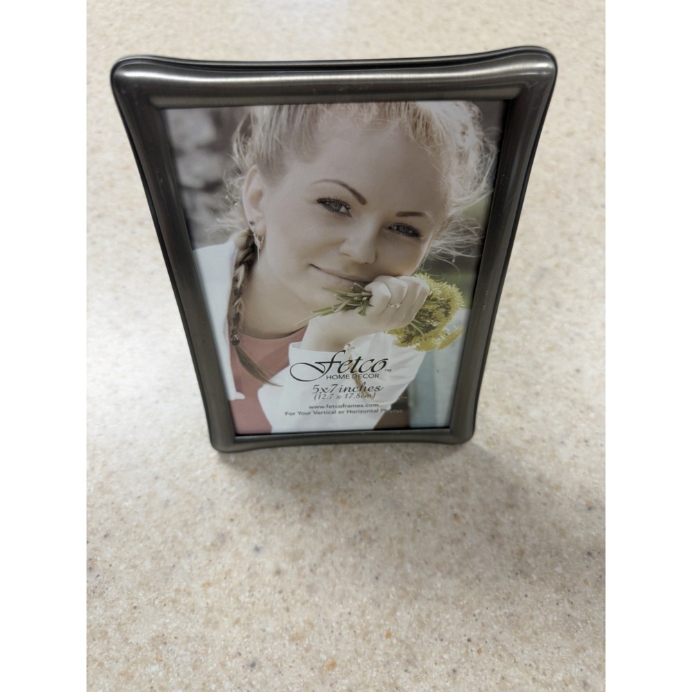 Fetco Home Decor 5x7 Metal Picture Frame Pewter Silver Tabletop Wall Display